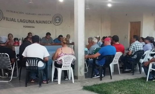 LAGUNA NAINECK: Productores agropecuarios se reunieron para abordar la grave crisis por la que atraviesa el sector.