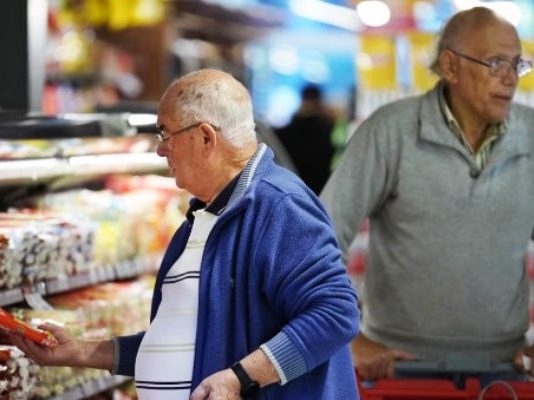 Cuánto aumentarán las jubilaciones, pensiones y AUH ANSES en abril, tras el IPC que difundió el INDEC