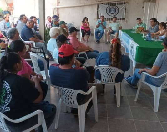 LAGUNA NAINECK: Productores se reunieron con legisladores para exigir emergencia agropecuaria