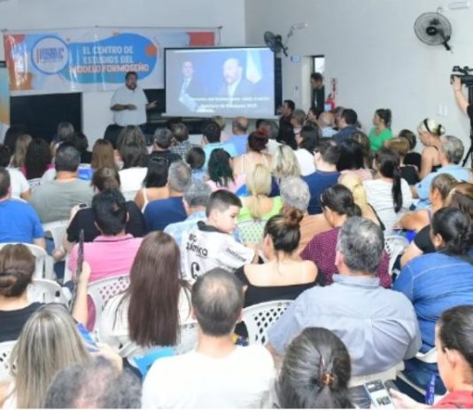 ¿Gildo Insfrán necesita traductores? El insólito operativo para «interpretar» su propio discurso