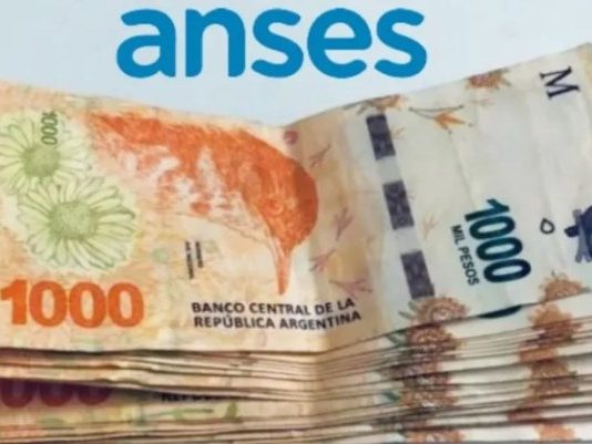 El miércoles arranca el pago del bono para jubilados de marzo: ¿cuánto cobro?