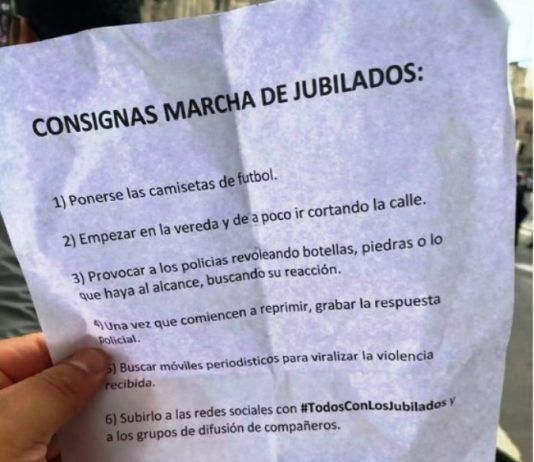 Salieron a la luz las consignas que dio el Frente de Izquierda en la marcha contra Javier Milei