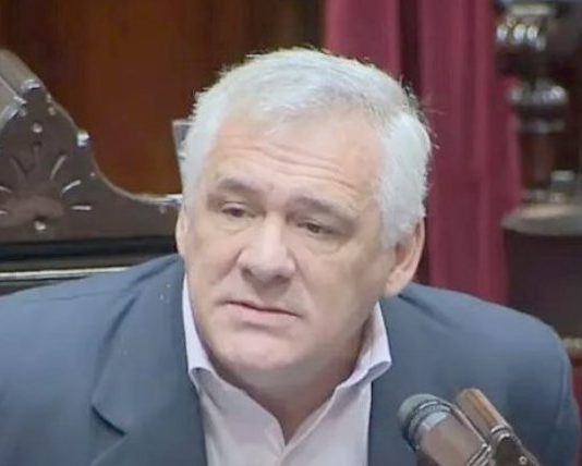 Denuncian que el procurador general de la Provincia «tiene cajoneada» la causa de la Ley de Lemas