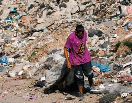 La pobreza supera el 45% en seis ciudades del país: las zonas con más indigencia y las regiones más afectadas