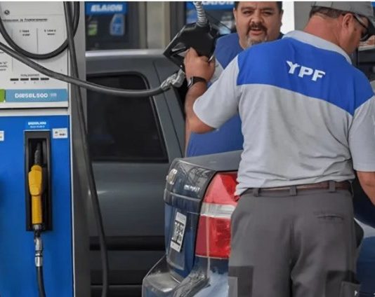 Ya rige la baja en los combustibles de YPF y se espera al resto de las petroleras