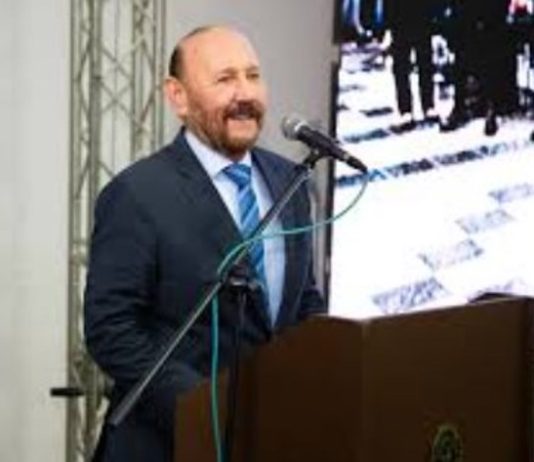 INSOLITO: A contramano del gobierno Nacional, Insfrán afirmó que garantizará el sistema de Salud gratuita a los extranjeros