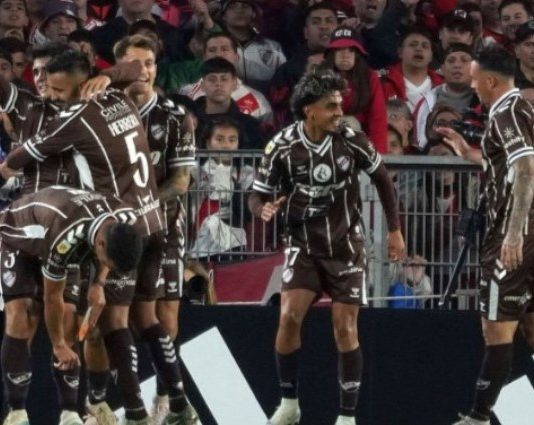 Torneo Apertura 2025: Platense eliminó a River Plate por penales y avanzó a semifinales