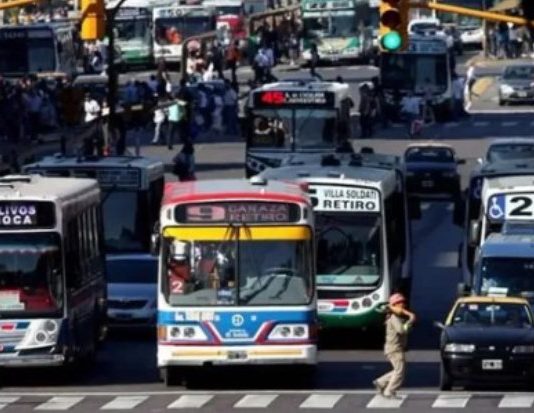 La UTA confirmó un paro nacional de colectivos para este martes