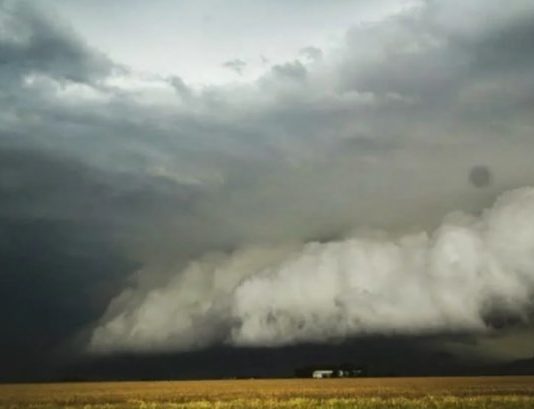 El pronóstico para el martes: Avance de frente frío y lluvias para varias regiones