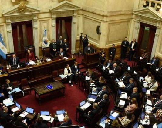 Escándalo en el Senado: rechazaron Ficha Limpia