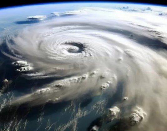 Máxima alerta por la llegada de un ciclón que traerá tormentas intensas y frío extremo: a qué zonas afecta
