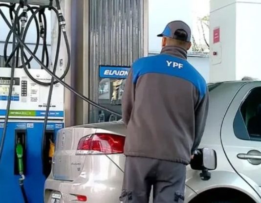 YPF aumentó los precios de sus combustibles