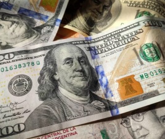 El dólar operó en baja el día después del fallo contra Cristina Kirchner