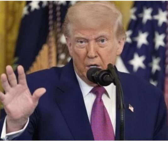 Estados Unidos invita a Irán a sentarse a negociar un acuerdo nuclear tras el bombardeo