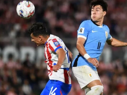 Paraguay venció a Uruguay y quedó a un paso de la clasificación al Mundial