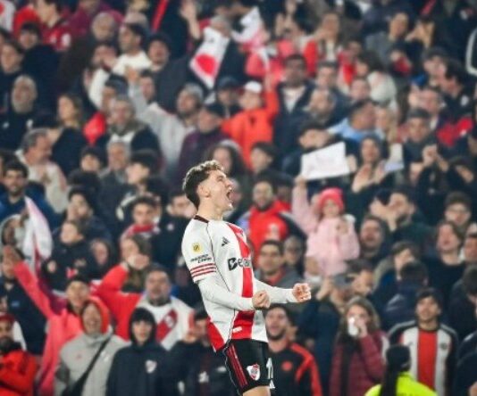 River debutó en el Torneo Clausura 2025 con un triunfo ante Platense por 3-1