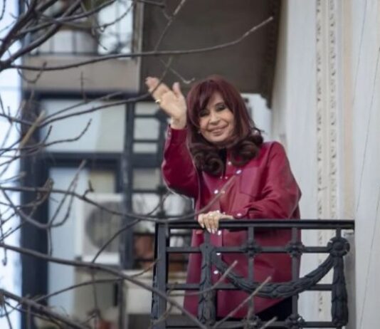 Cristina Kirchner ya lleva 20 días presa: se diluye el efecto balcón y organismos organizan un plan de acción