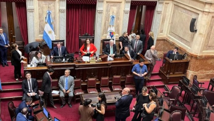 La Libertad Avanza impuso su mayoría y dejó al kirchnerismo sin autoridades en el Senado