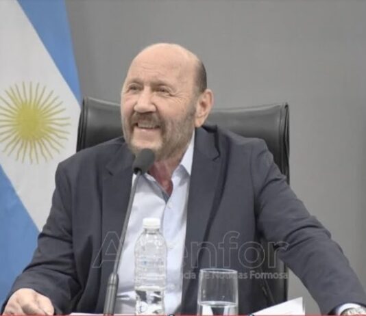El gobierno de Insfrán otorgó 7% en marzo y abril de aumento salarial: Ahora la provincia aumentó hasta «742% los impuestos» que se verán reflejados en los alimentos