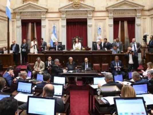 Con el caso Adorni de fondo, el PRO reflota proyecto de Ficha Limpia y manda señales a LLA