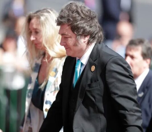 Las internas y el caso Adorni golpean al Gobierno y obligan a Milei a reordenar la estrategia