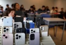 El bloque de la UCR fijó postura sobre el uso de celulares en las escuelas