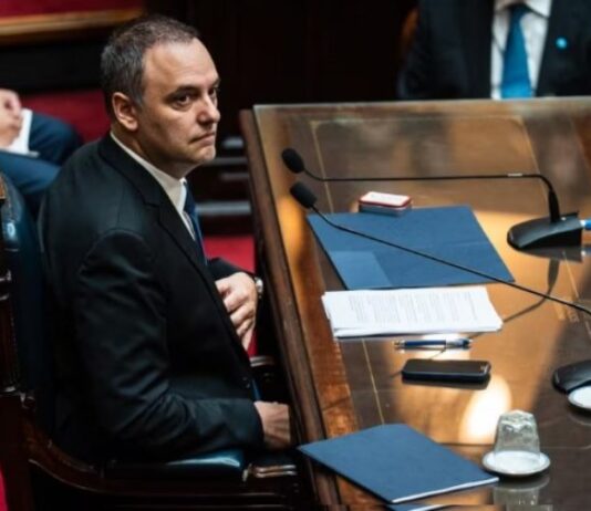 Adorni ante el Congreso de la Nación: «No cometí ningún delito»
