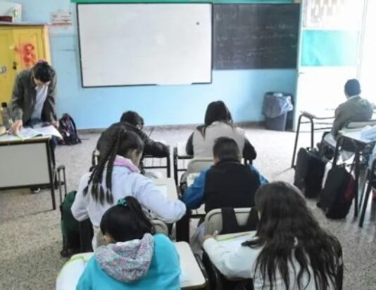 ANSES. Refuerzo de hasta $85.000 en la Ayuda Escolar: quiénes pueden acceder y cómo se cobra