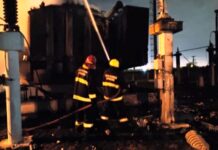 CLORINDA: Tras la caída de un rayo, dotación de Bomberos controló un incendio en la estación transformadora