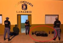 Insólito: la policía le secuestró a un productor apícola, 113 botellas de miel que intentaba vender para subsistir