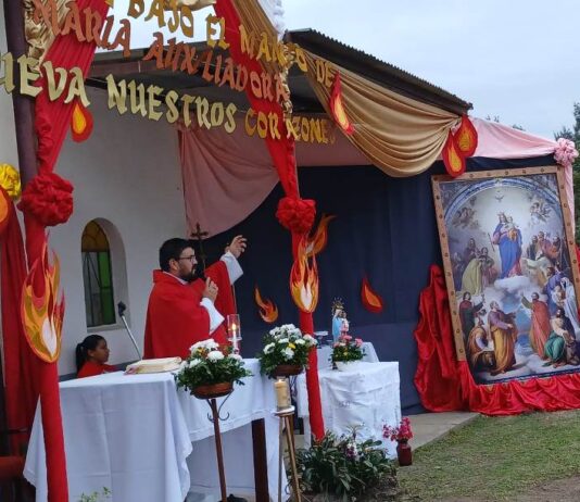 LAGUNA NAINECK: Celebraron Pentecostés y María Auxiliadora con actividades comunitarias en el barrio