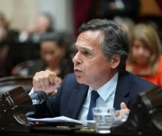 Buscan frenar la resolución que dejó sin transporte gratuito a personas con discapacidad