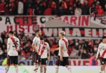 River se fue silbado tras la derrota contra Atlético Tucumán 1-0 en el Monumental