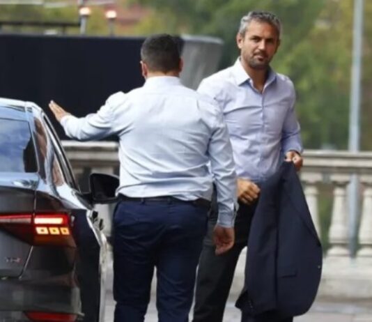 Caputo le pidió a Karina que eche a Adorni y hablan de Martín Menem jefe de Gabinete
