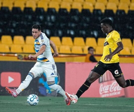 Boca perdió con Barcelona de Ecuador y complicó su clasificación en la Copa Libertadores