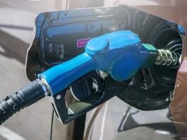 El Gobierno volvió a postergar parte del aumento de impuestos a los combustibles y definió subas parciales en mayo