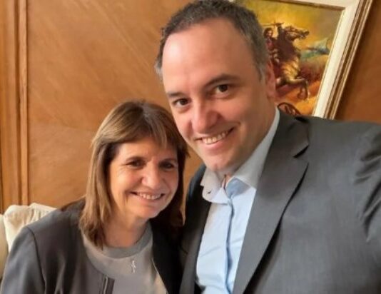 Bullrich pidió que Adorni presente «de inmediato» su declaración jurada y crece el conflicto dentro del Gobierno