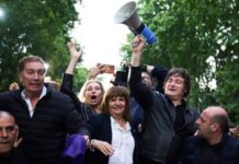 Motosierra sin fin: Javier Milei mantendrá el ajuste a pesar de las protestas en su contra