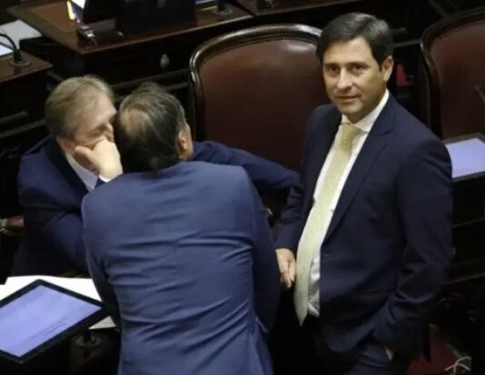 El PRO confirmó que apoyará la remoción de Adorni en el Senado