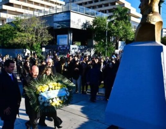 Insfrán presidió el acto por el Día de la Bandera en el 206° aniversario del paso a la inmortalidad de Belgrano