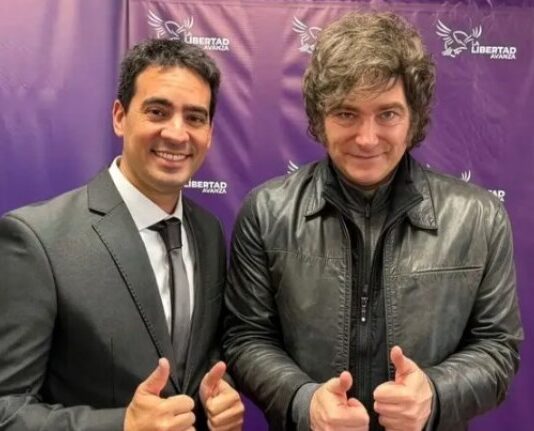 Adrián Ravier arranca este lunes su agenda como vocero en reemplazo de Adorni