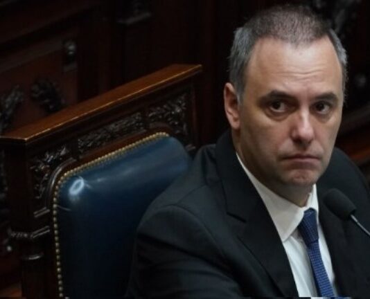 Manuel Adorni no irá al Senado a brindar el informe de gestión