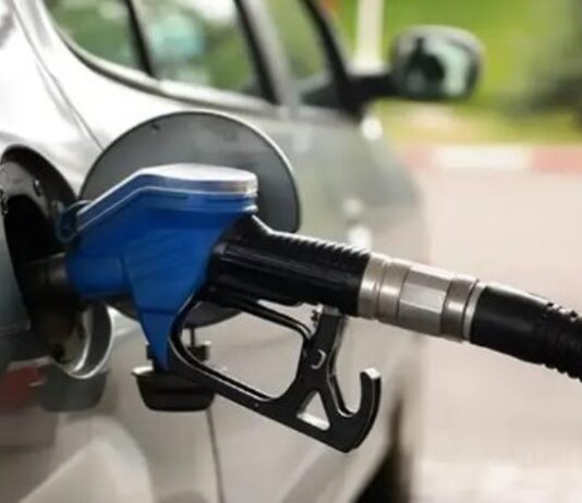 Estacioneros esperan una baja en el precio de los combustibles durante julio