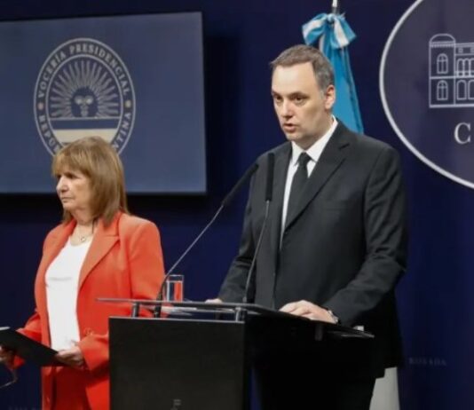 Patricia Bullrich contra Adorni: «Esto es más que un error»