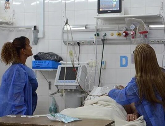 Corrientes denuncia sobrecarga en hospitales por atención a pacientes de Chaco y Formosa