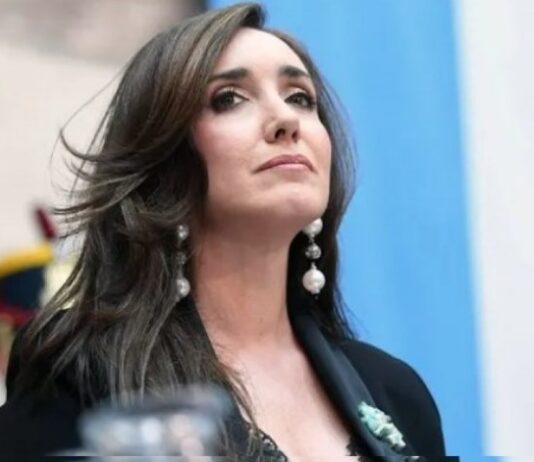 Duro posteo de Villarruel: «Jugamos contra piratas usurpadores»