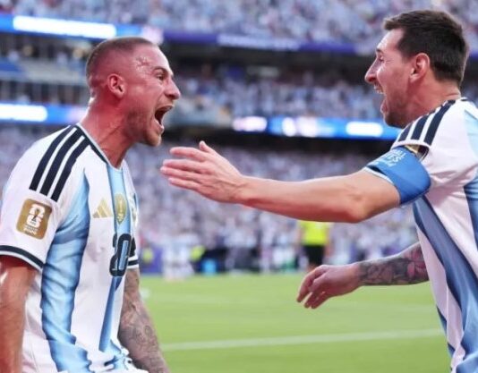 A qué hora juega Argentina el domingo la final del Mundial vs. España