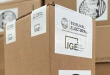 ENCUESTA: Cuatro de cada diez argentinos rechazan a Milei y al kirchnerismo por igual