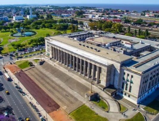 El Gobierno ratificó que las universidades le pueden cobrar a los extranjeros