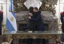 Con Adorni a su lado, Santilli juró como jefe de Gabinete: hubo fuerte presencia de gobernadores y dirigentes del PRO